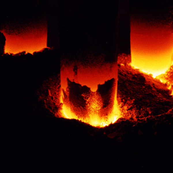 Production of electro-fused magnesium oxide